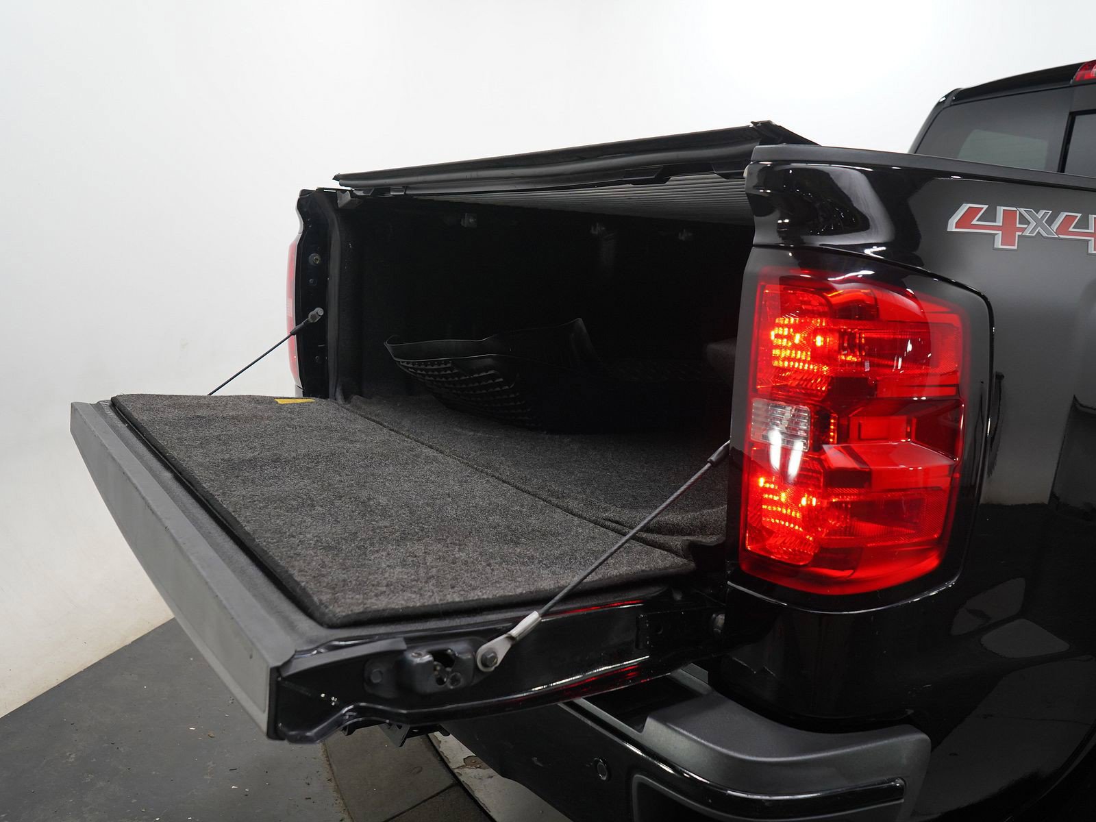 Used 2016 Chevrolet Silverado 2500 LTZ w/ Duramax Plus Package AWD/4WD image 9