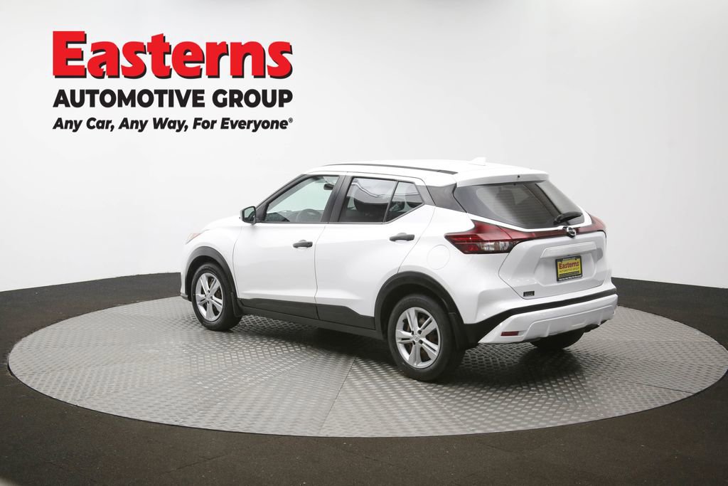Used 2021 Nissan Kicks S image 60