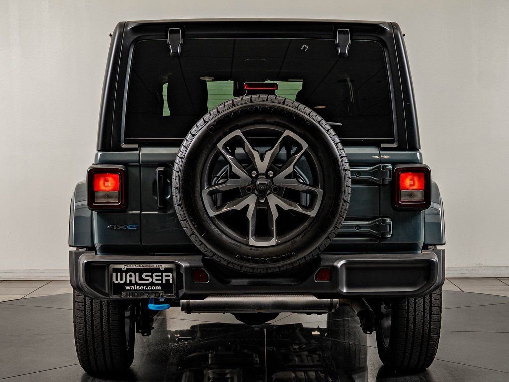 Used 2024 Jeep Wrangler Unlimited image 7