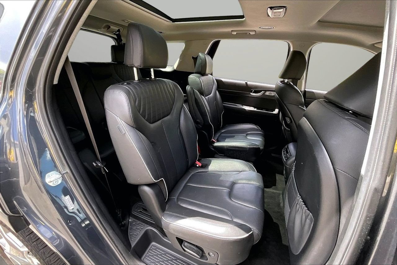 Used 2024 Hyundai Palisade Limited AWD/4WD image 25