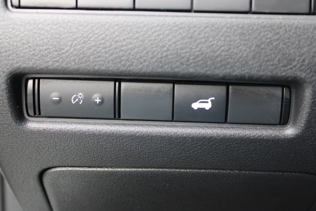 Used 2022 Nissan Rogue Platinum w/ Head-Up Display Package image 52