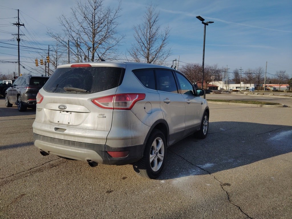 Used 2016 Ford Escape SE image 5
