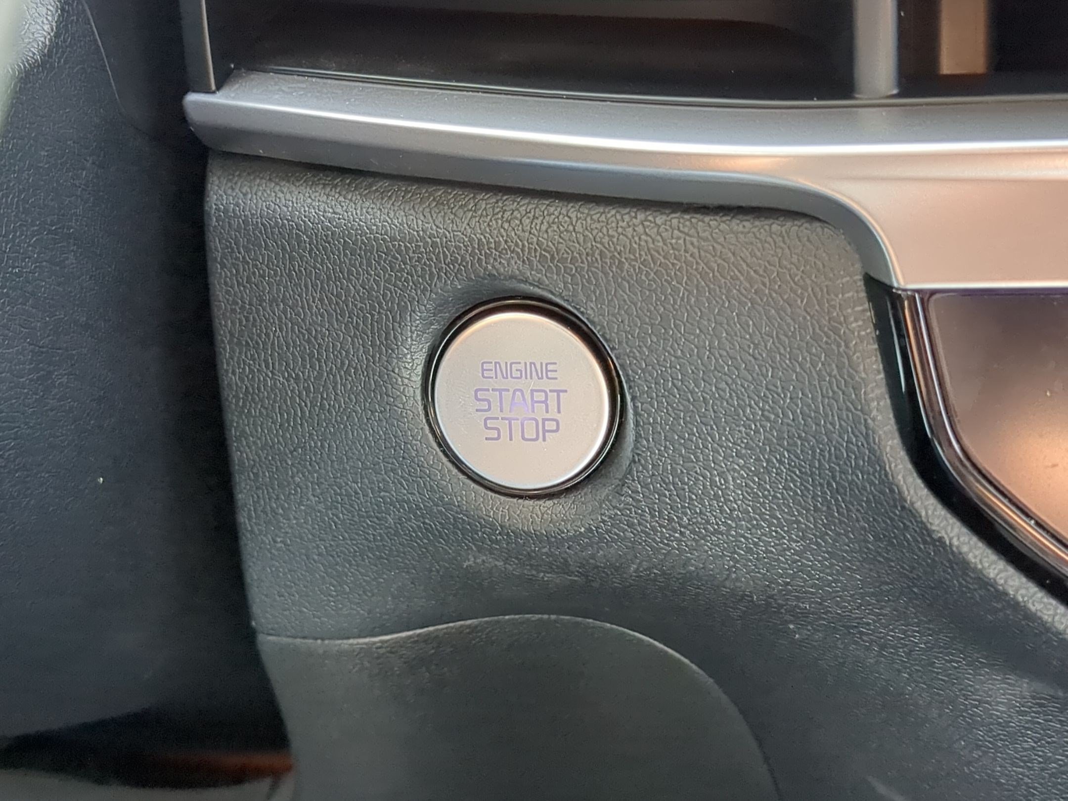 Used 2024 Kia Sorento S w/ Panoramic Sunroof Package AWD/4WD image 17