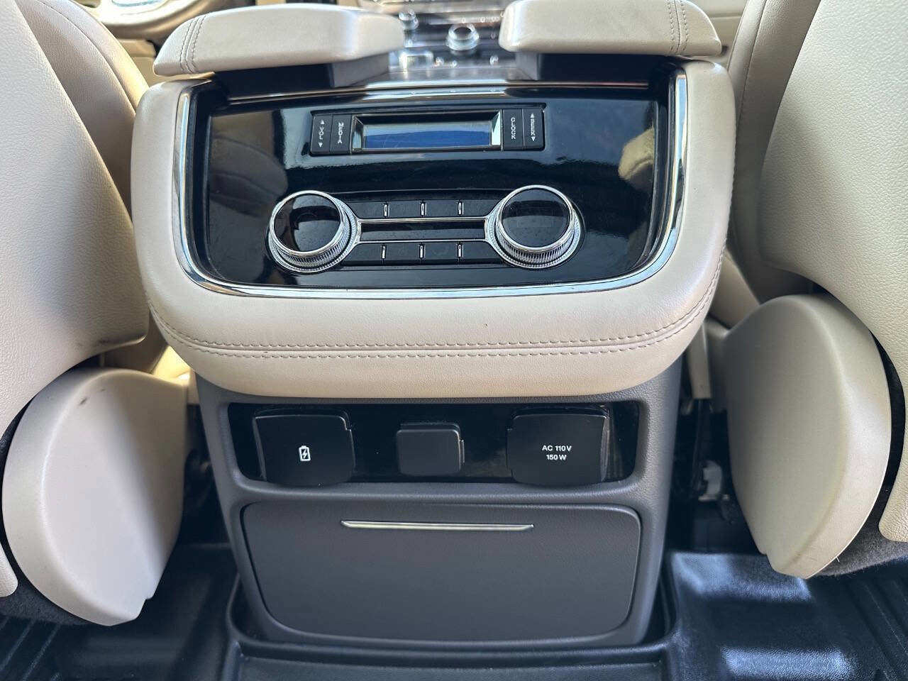 Used 2019 Lincoln Navigator L Reserve image 35