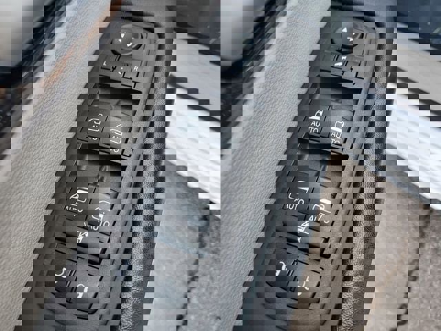 Used 2023 Chrysler Pacifica Limited image 23