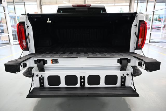 New 2026 GMC Sierra 1500 SLT w/ SLT Premium Plus Package AWD/4WD image 9