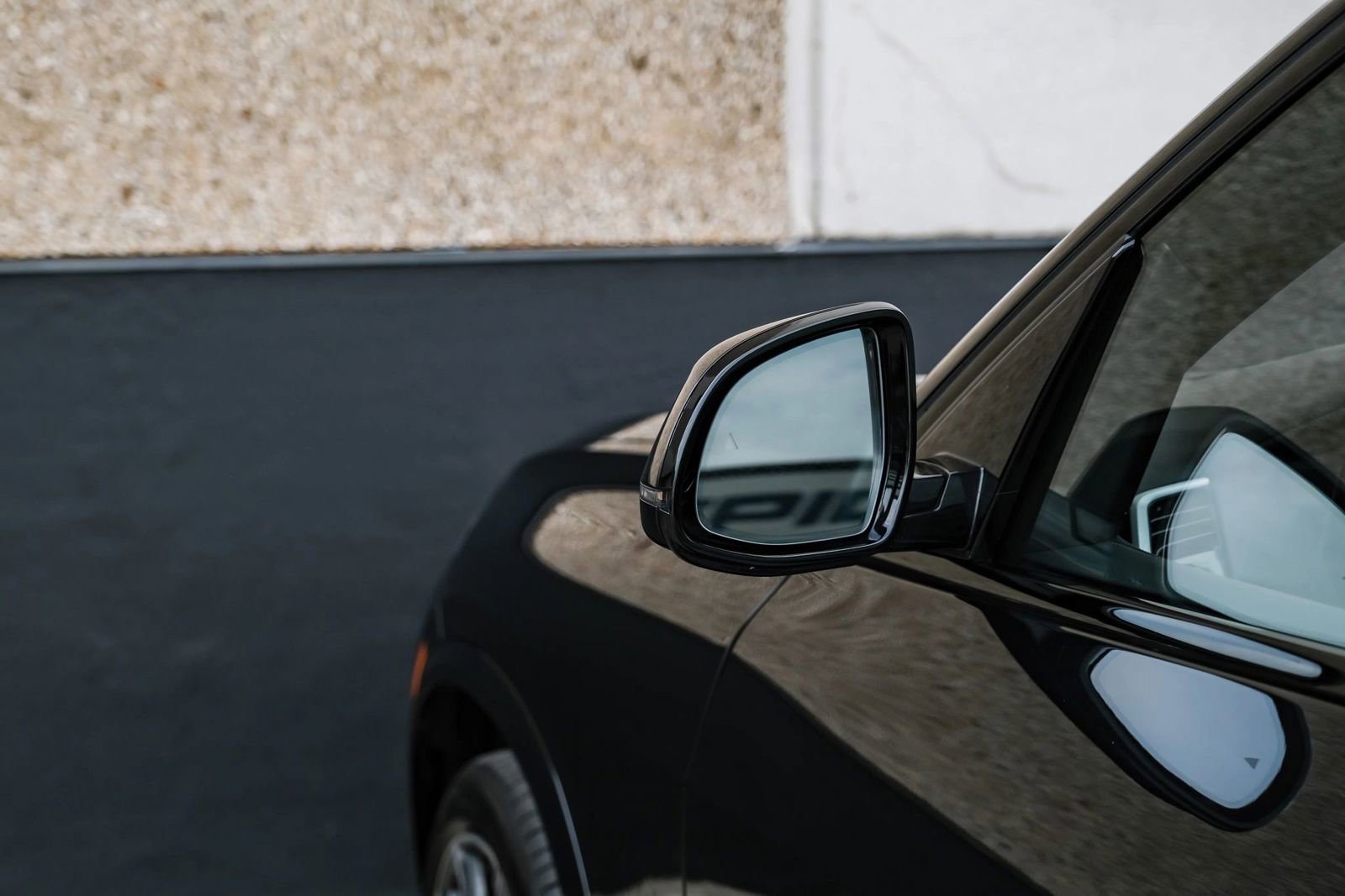 Used 2023 BMW X5 sDrive40i w/ Executive Package image 41