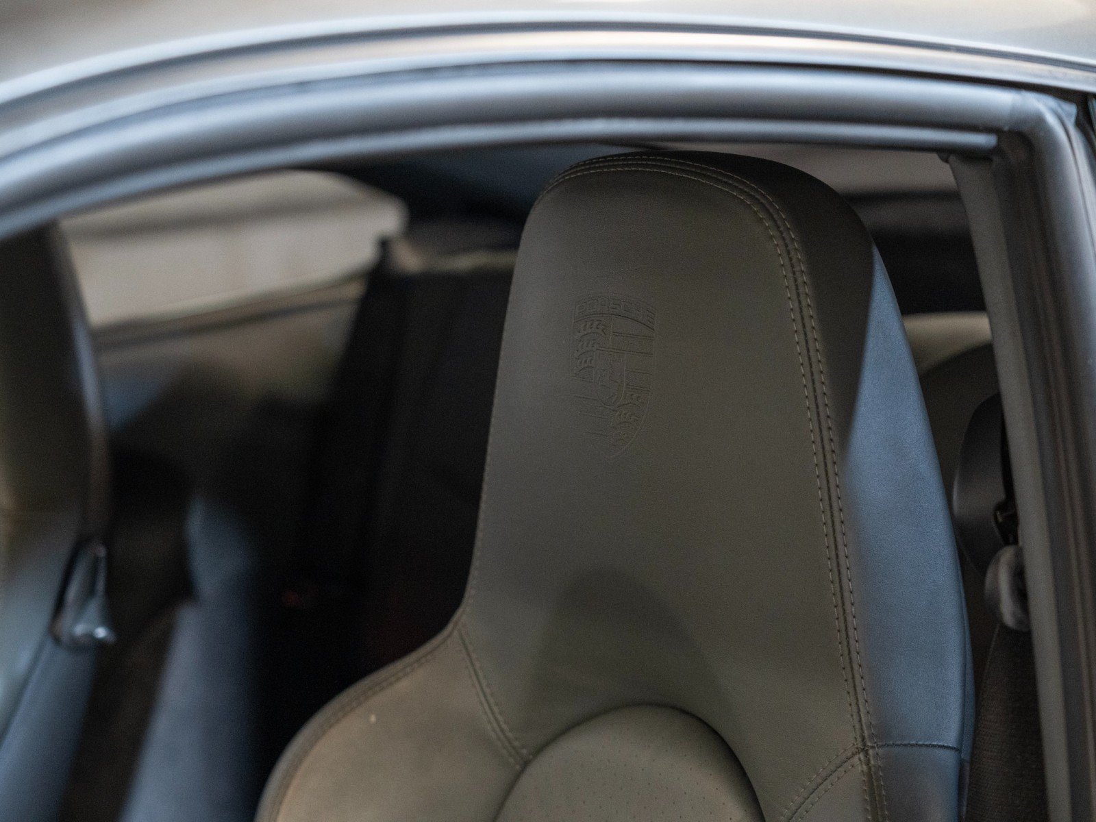 Used 2006 Porsche 911 Carrera 4S AWD/4WD image 24