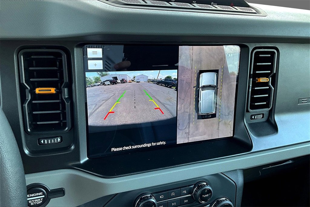 Used 2023 Ford Bronco Badlands image 20