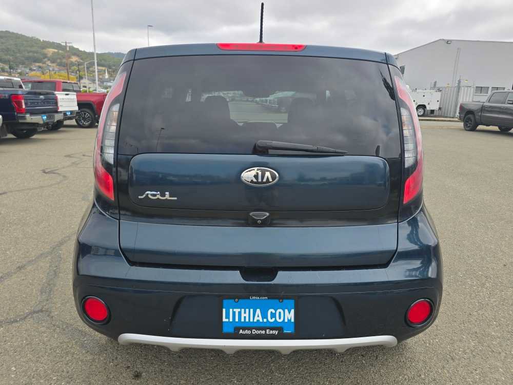 Used 2017 Kia Soul + FWD image 4