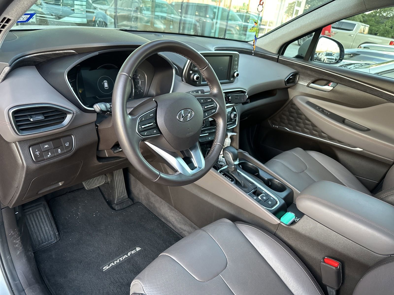 Used 2019 Hyundai Santa Fe Limited FWD image 12