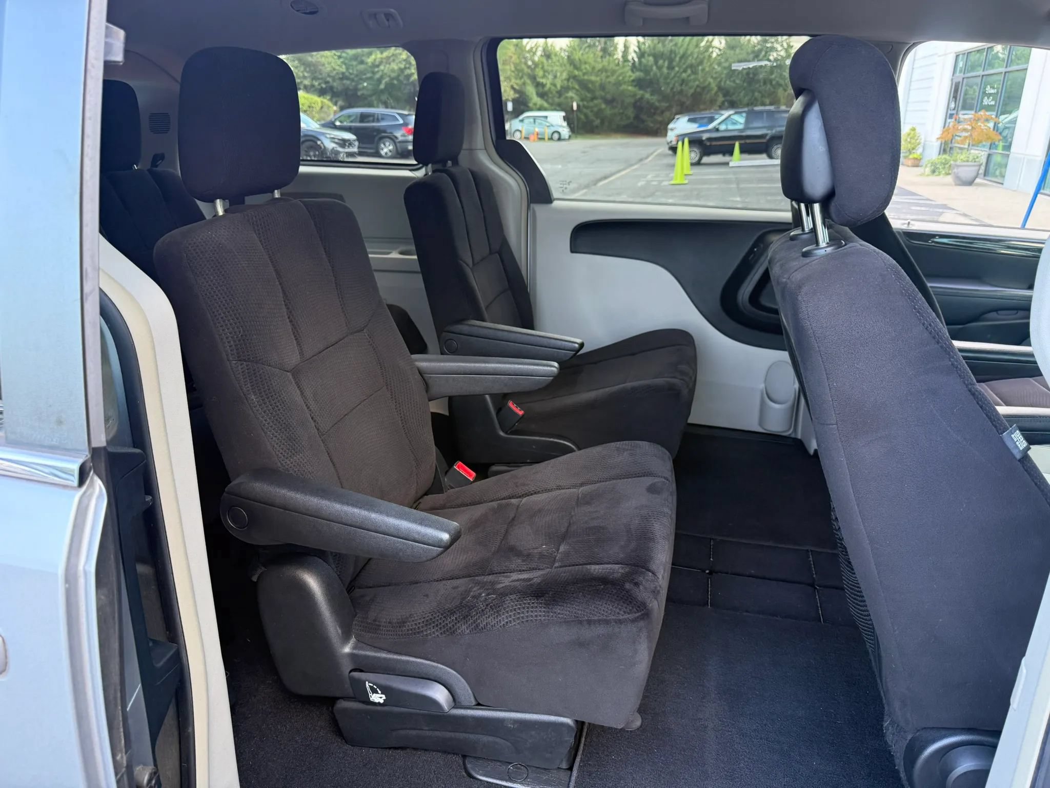 Used 2013 Dodge Grand Caravan Crew w/ Safety Sphere Group FWD image 22