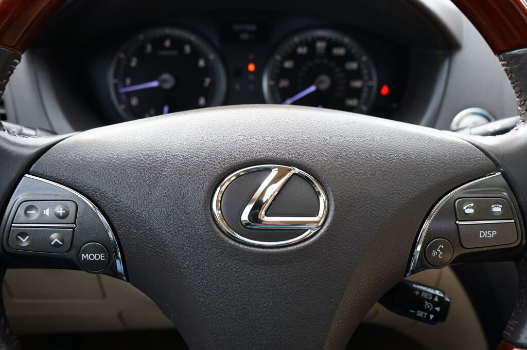 Used 2012 Lexus ES 350 image 25