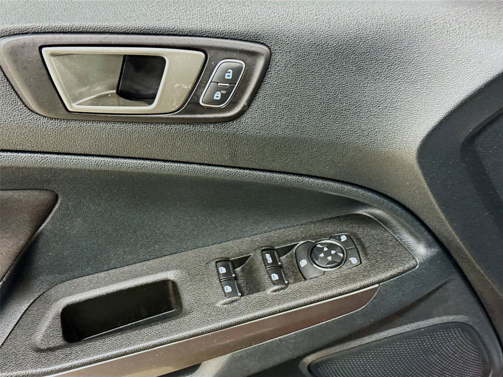 Used 2021 Ford EcoSport SE w/ SE Convenience Package FWD image 18