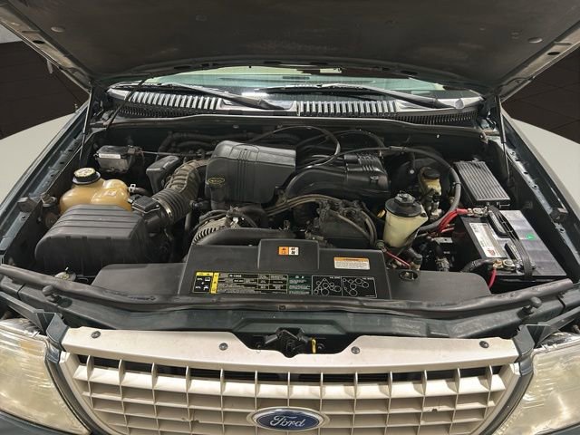Used 2003 Ford Explorer Eddie Bauer image 27