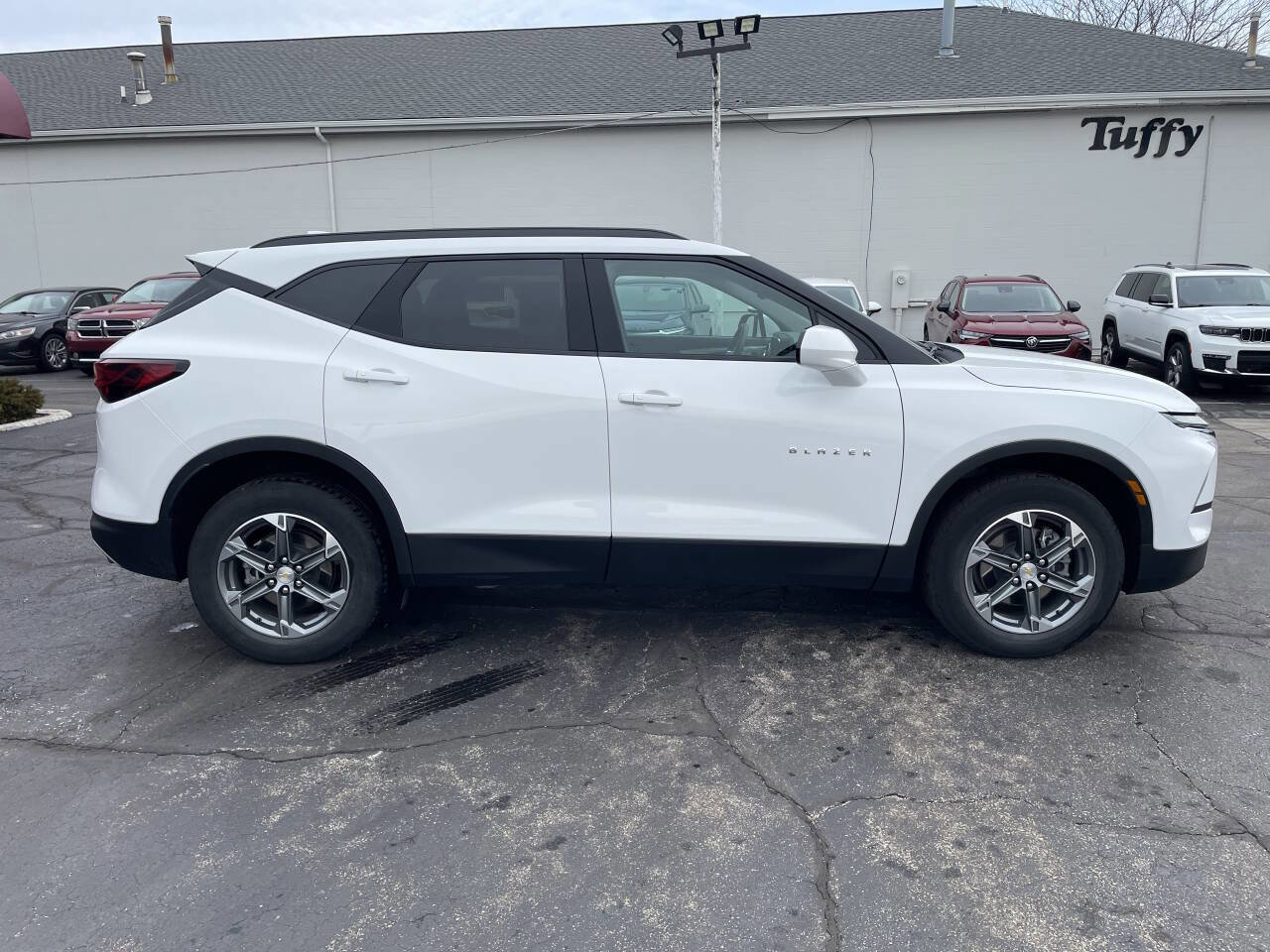 Used 2023 Chevrolet Blazer LT w/ Convenience Package AWD/4WD image 8