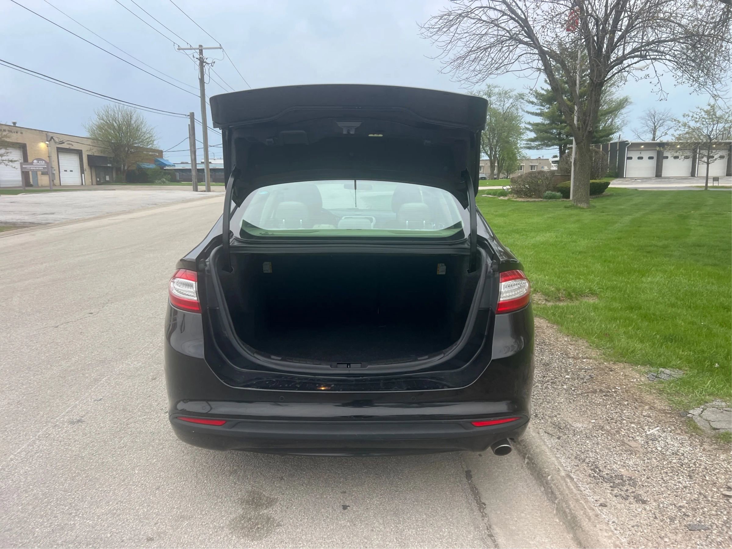 Used 2016 Ford Fusion SE image 15