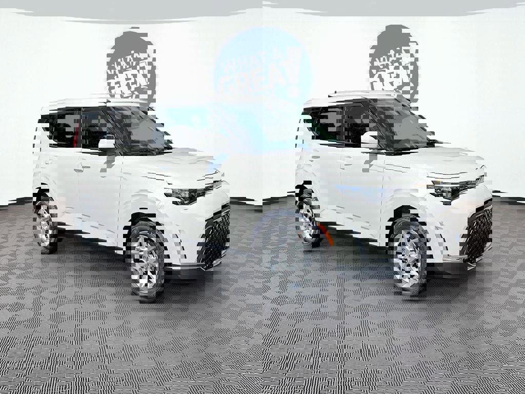 New 2025 Kia Soul LX w/ LX Technology Package image 3