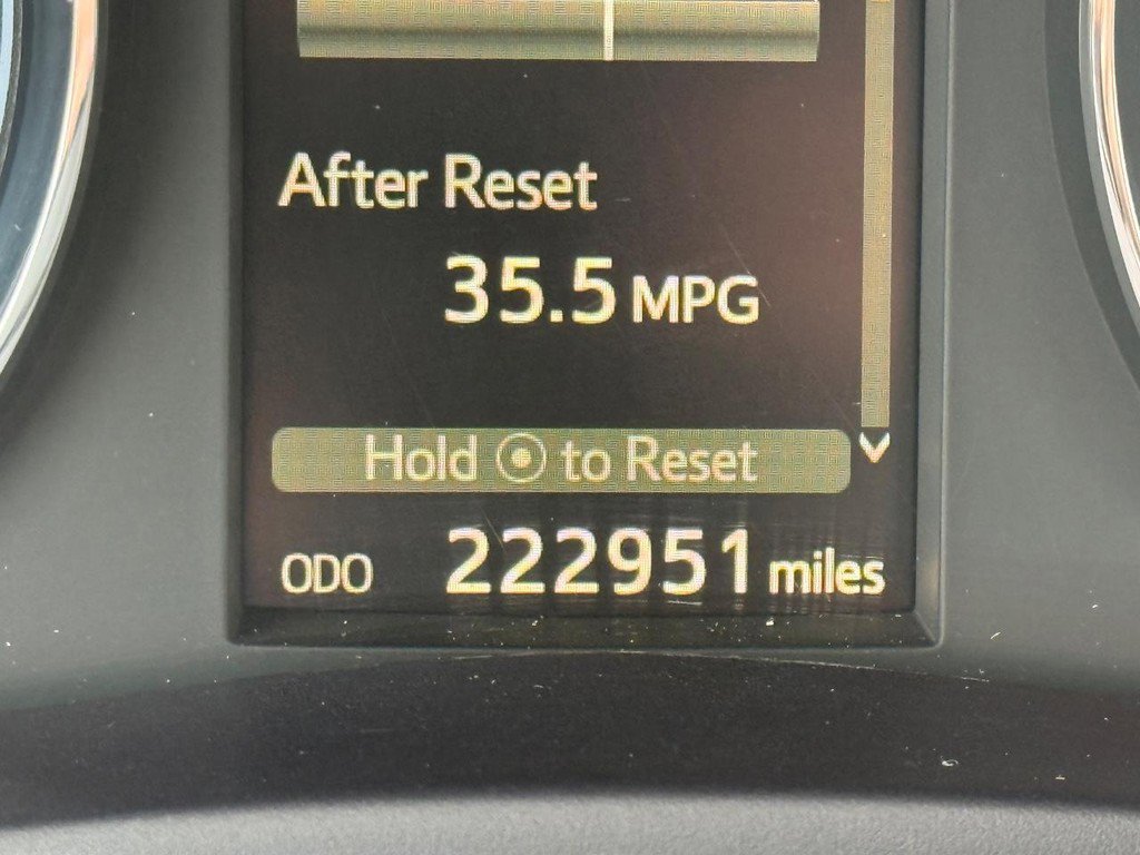 Used 2018 Toyota Corolla XSE image 22