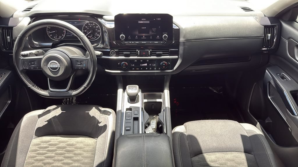 Used 2024 Nissan Pathfinder SV FWD image 21