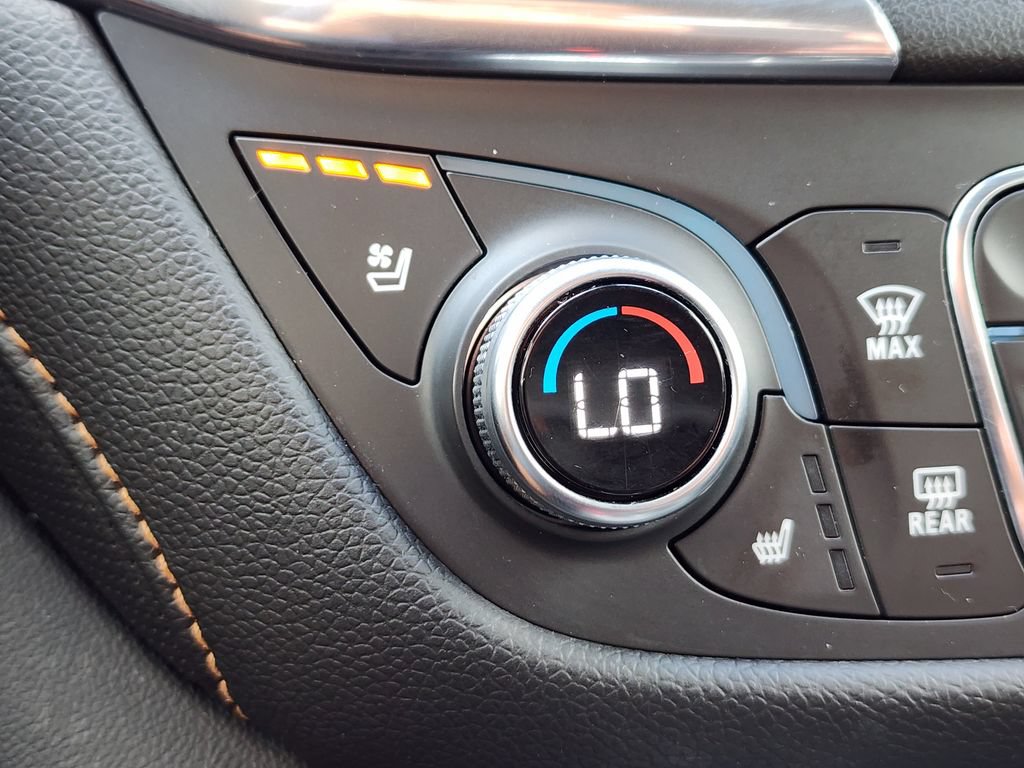 Certified 2019 Chevrolet Equinox Premier FWD image 28