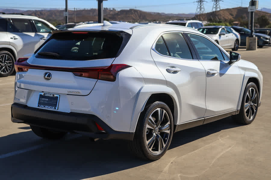 Certified 2026 Lexus UX 300h FWD w/ Accessory Package (Z2) image 4