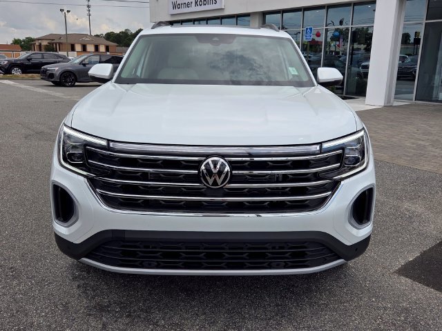 New 2026 Volkswagen Atlas SE FWD image 2