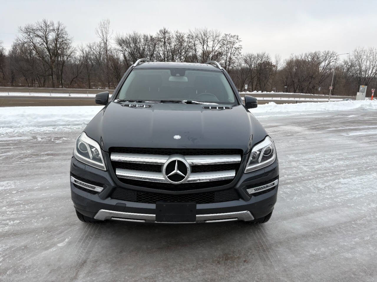 Used 2013 Mercedes-Benz GL 450 4MATIC w/ Premium 1 Pkg image 2