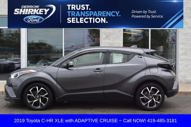 Used 2019 Toyota C-HR XLE FWD image 2