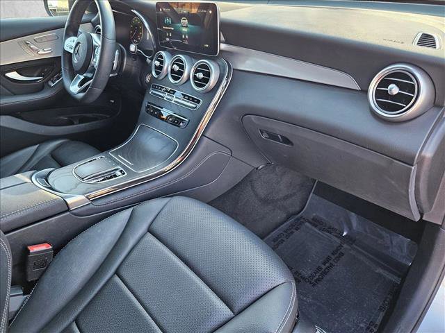 Used 2021 Mercedes-Benz GLC 300 4MATIC image 21