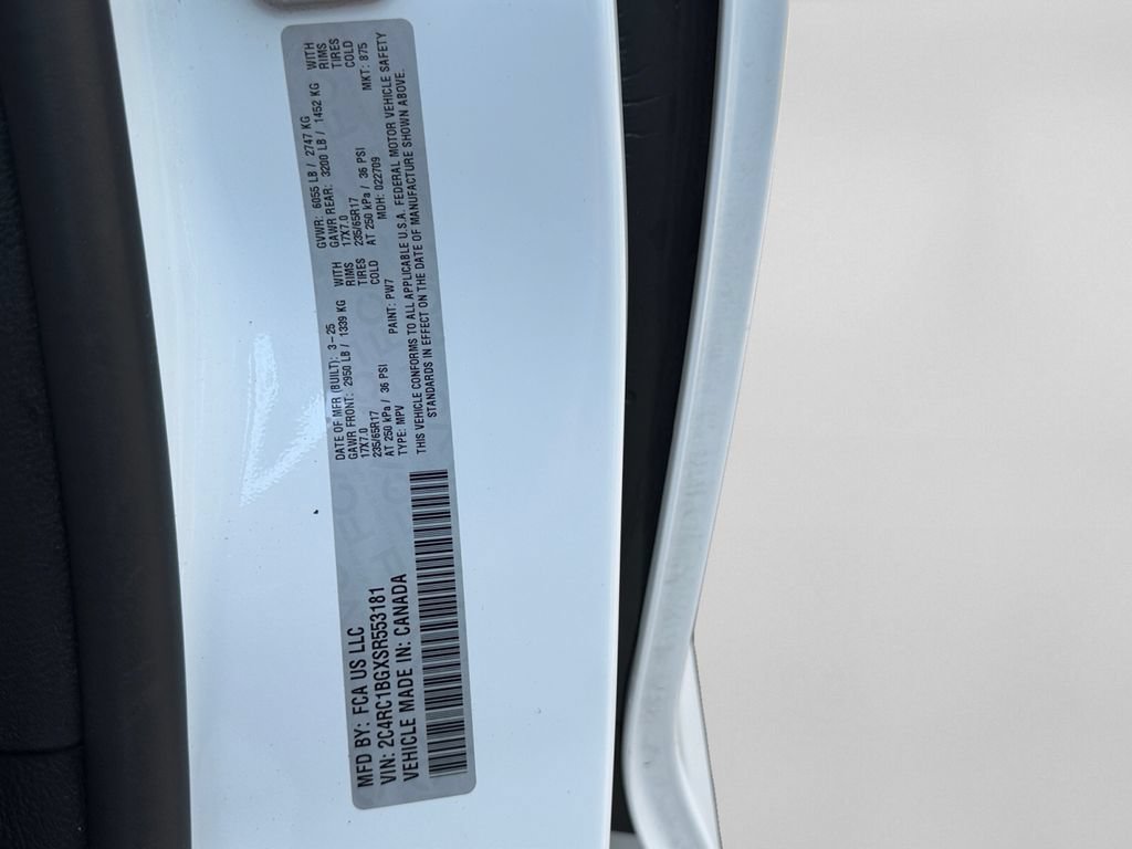 Used 2025 Chrysler Pacifica Select FWD image 34
