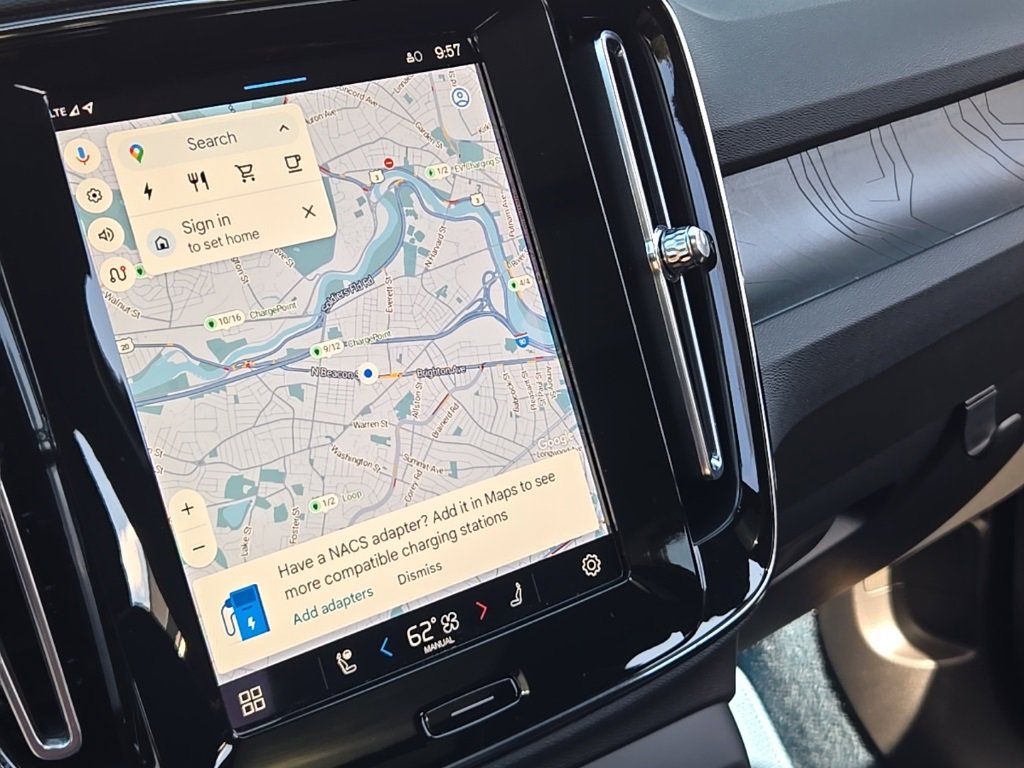 Certified 2023 Volvo XC40 Recharge Ultimate image 24