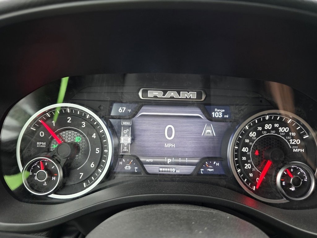 New 2026 RAM 1500 4x4 Crew Cab image 9