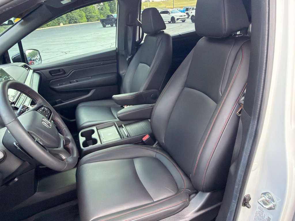 Used 2025 Honda Odyssey Sport-L image 49