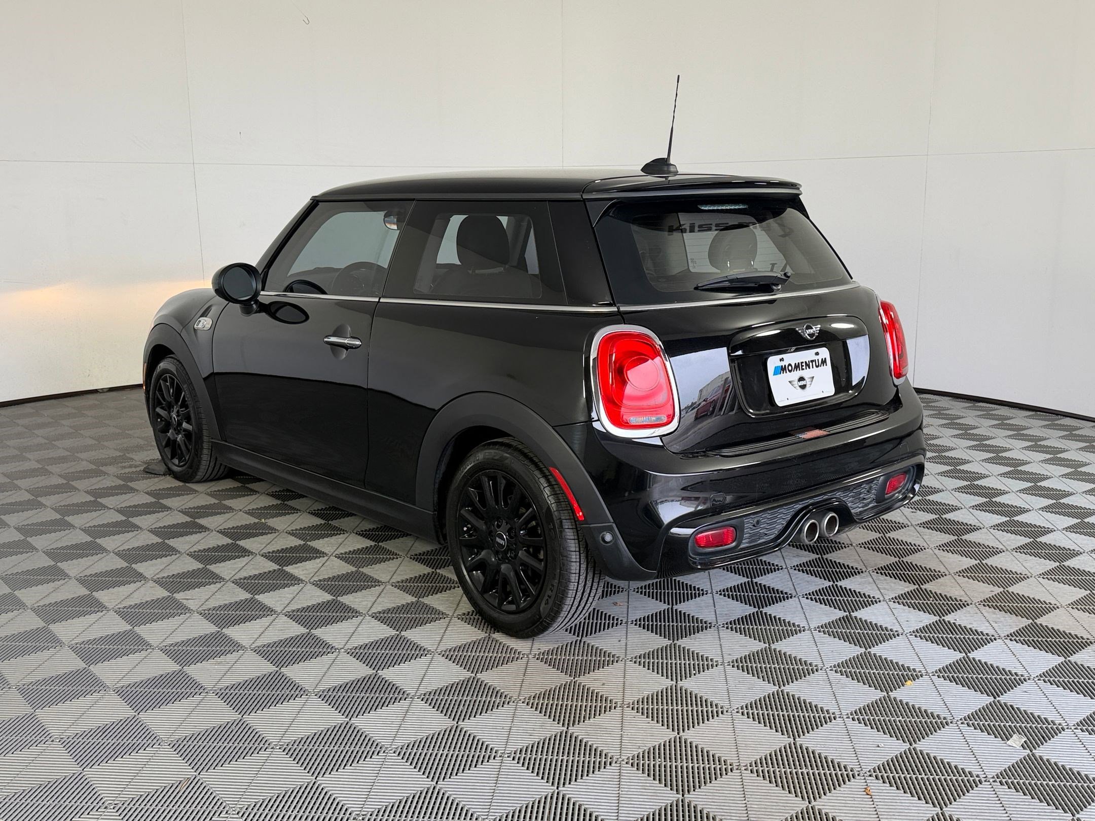 Used 2019 MINI Cooper S FWD image 3