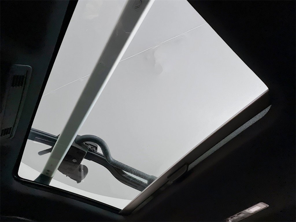 Used 2021 Volkswagen GTI SE image 13