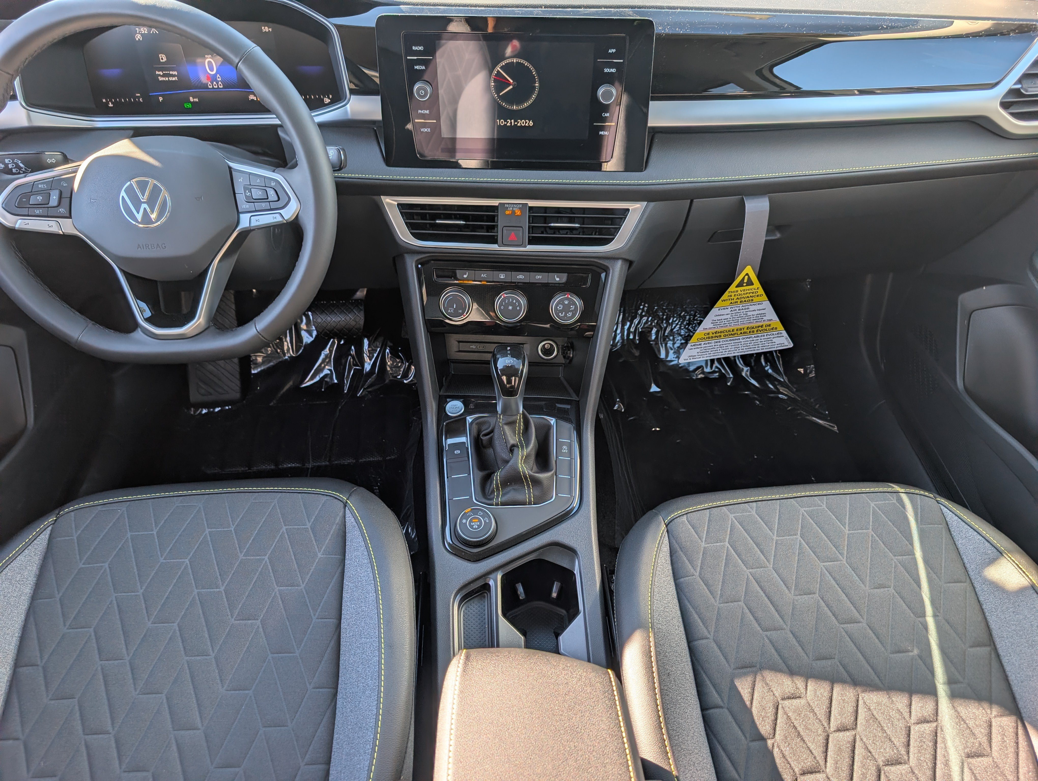 New 2027 Volkswagen Taos Sport AWD/4WD image 15