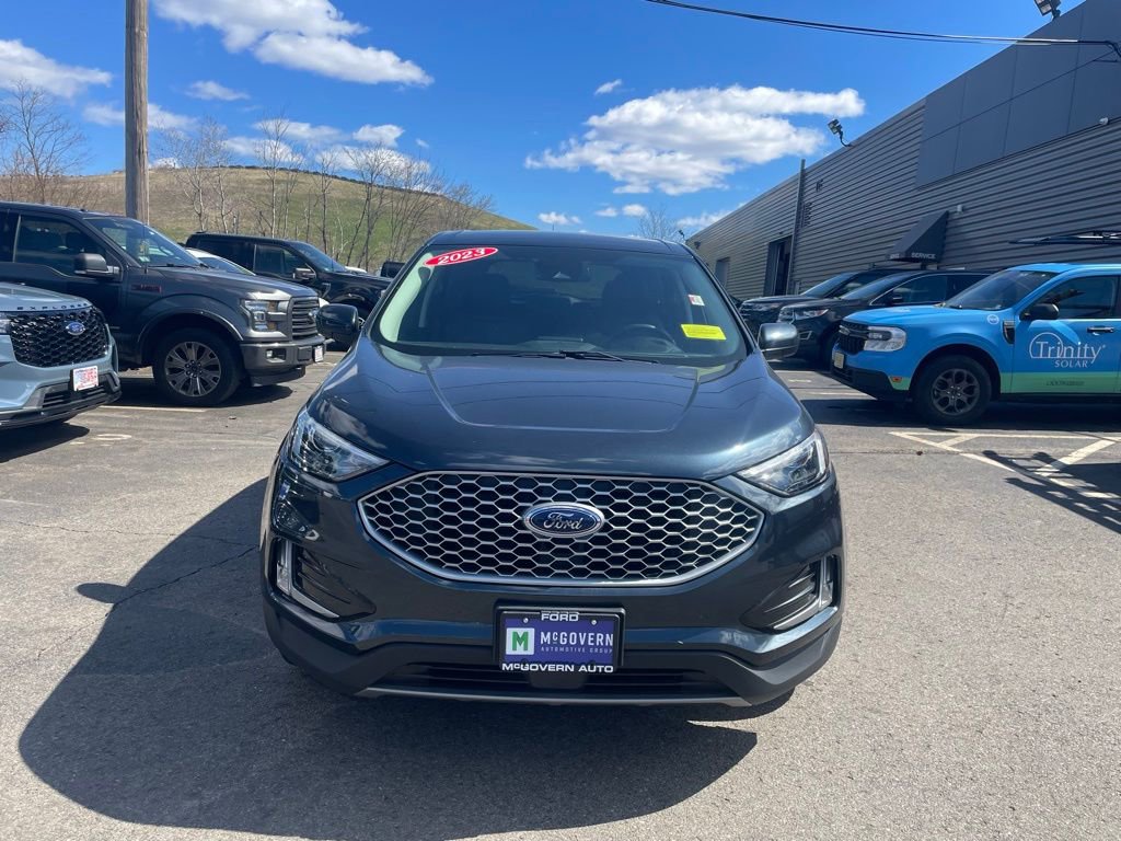 Used 2023 Ford Edge SEL w/ Convenience Package image 9