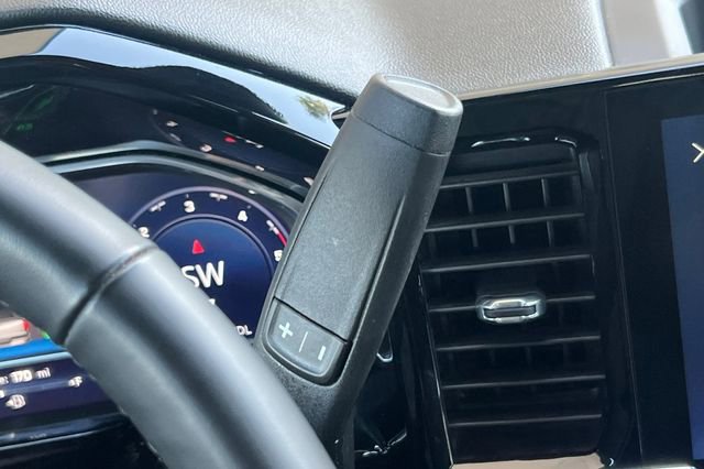 Used 2025 Chevrolet Silverado 2500 LT w/ Convenience Package AWD/4WD image 27