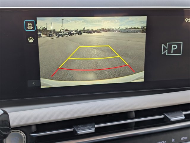 Used 2025 Hyundai Tucson SE image 17