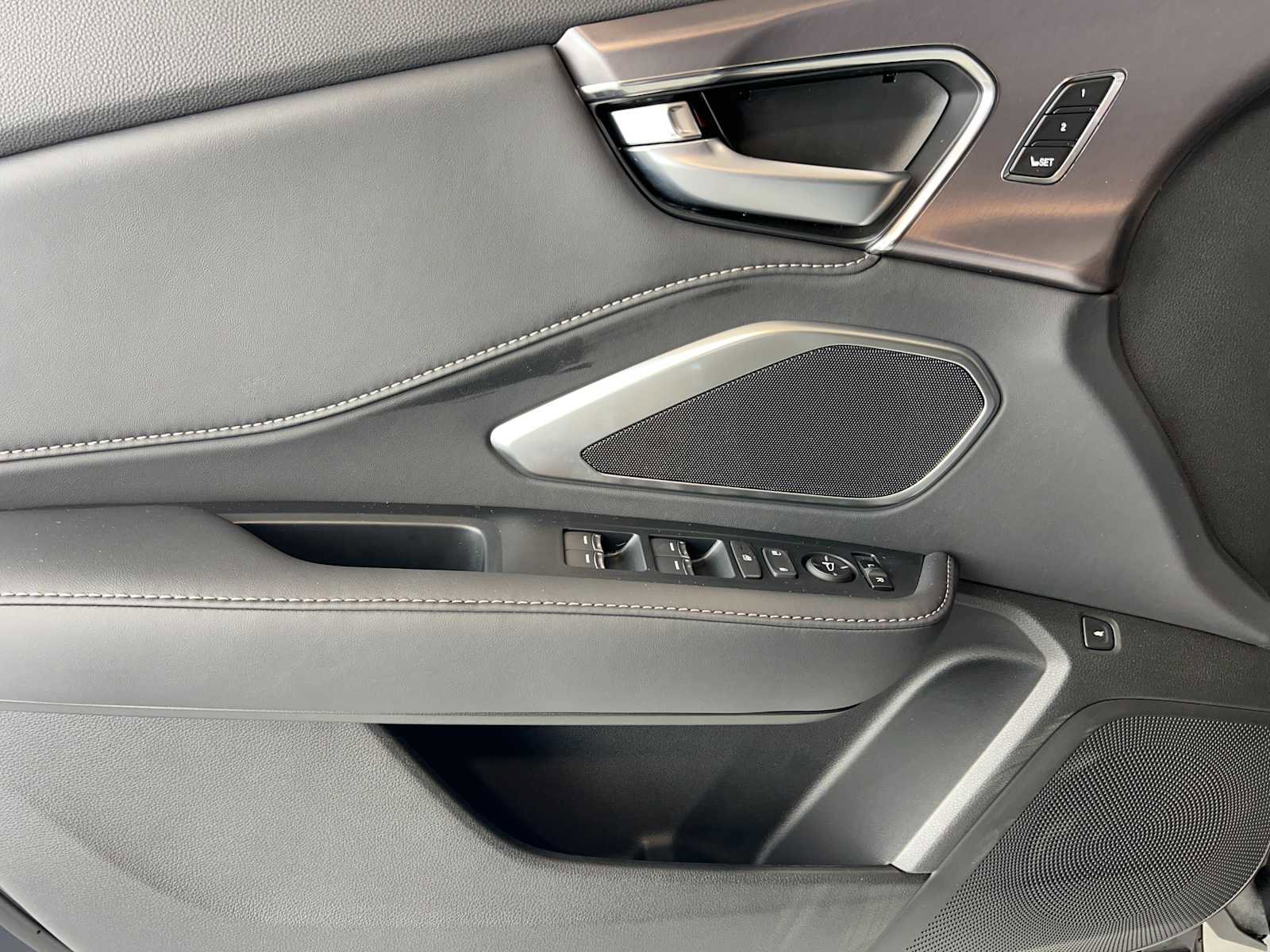 New 2026 Acura RDX SH-AWD image 16