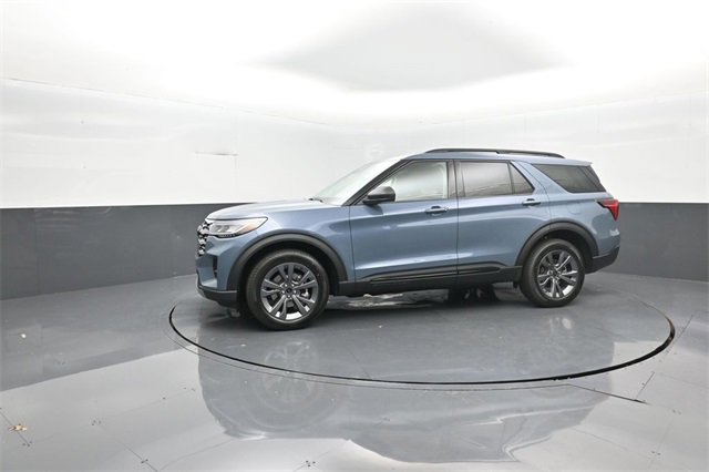 New 2026 Ford Explorer Active w/ Active Comfort Package image 4