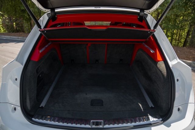 Used 2022 Bentley Bentayga image 26