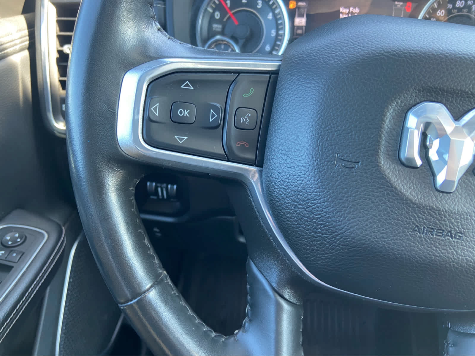 Used 2023 RAM 1500 Laramie AWD/4WD image 21