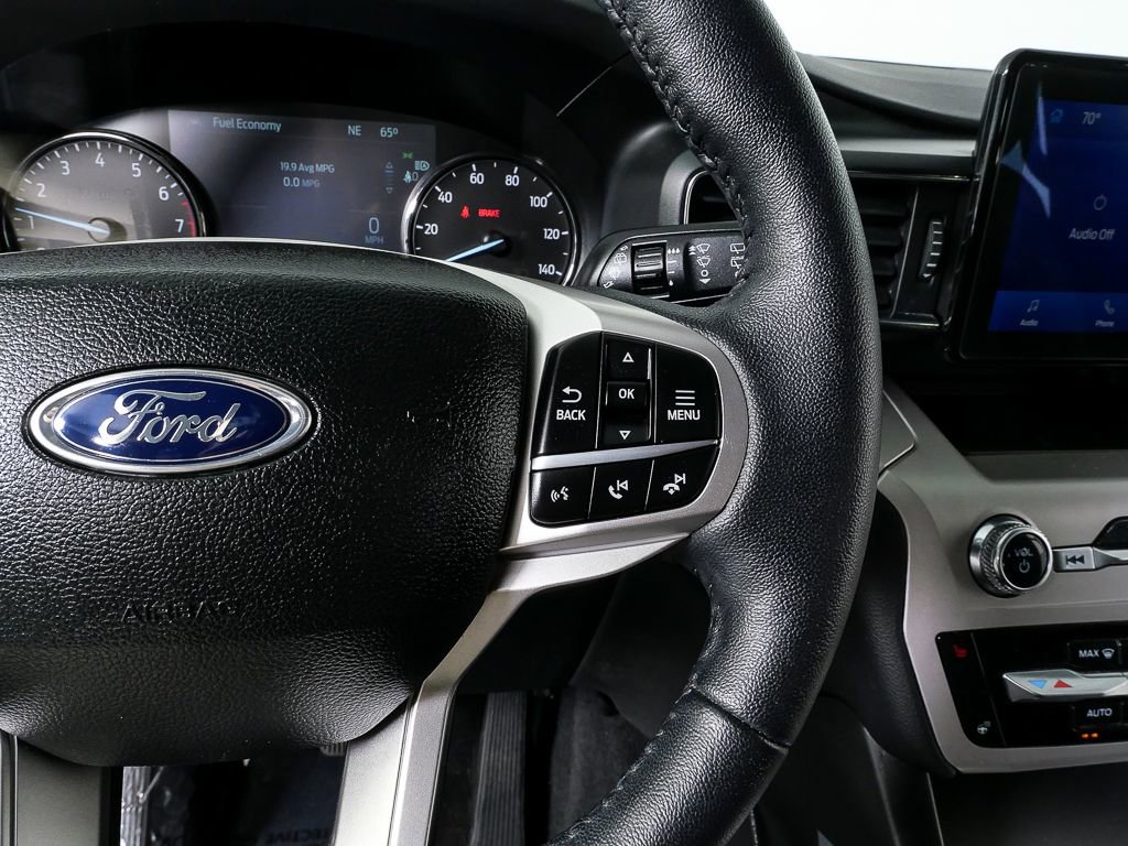 Used 2023 Ford Explorer XLT w/ Equipment Group 202A image 10