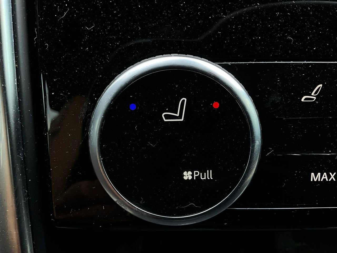 Used 2022 Land Rover Discovery S R-Dynamic image 32