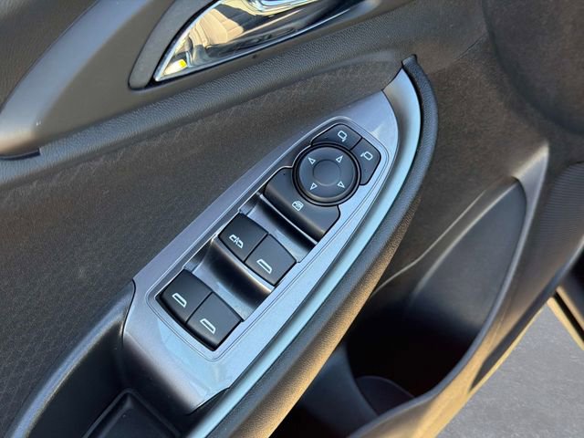 Used 2024 Chevrolet Malibu LT image 19