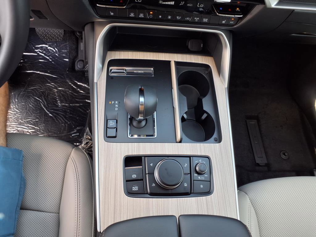 New 2025 MAZDA CX-90 3.3 Turbo w/ Preferred Package image 17
