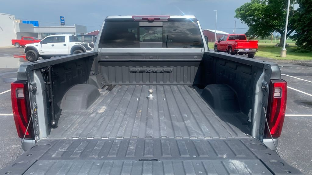 Used 2024 GMC Sierra 2500 Denali w/ Denali Reserve Package image 16