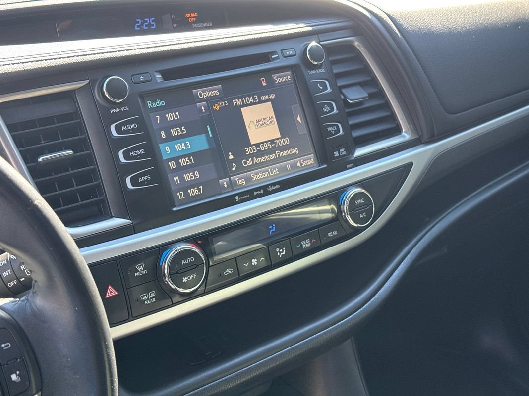 Used 2018 Toyota Highlander SE AWD/4WD image 33